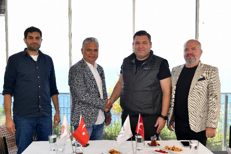 Antalya’ya iddialı takım geliyor