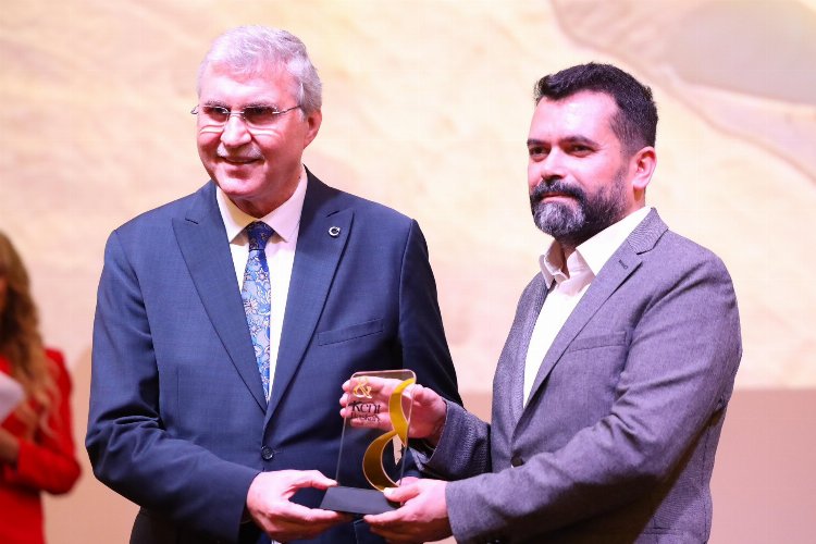 Sakarya’ya Marmara’nın ‘en başarılı belediyesi’ ödülü