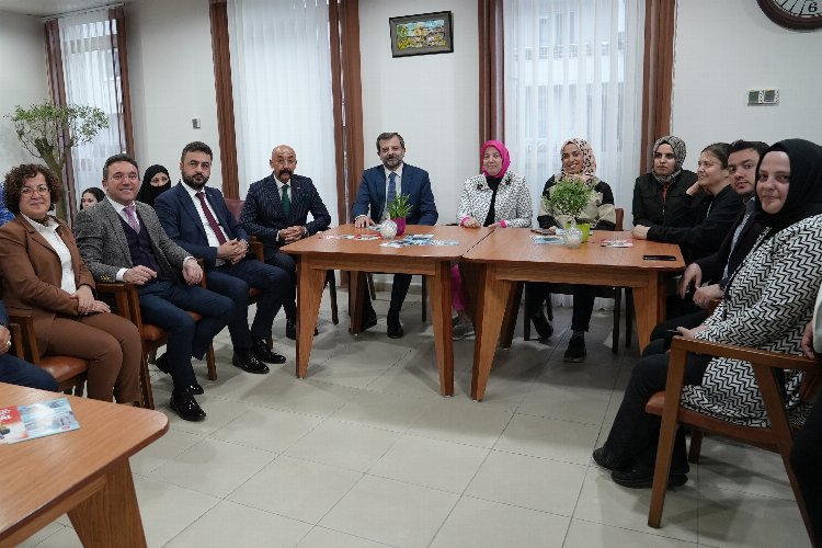 Bursa Gürsu’ya ilk kadın lokali