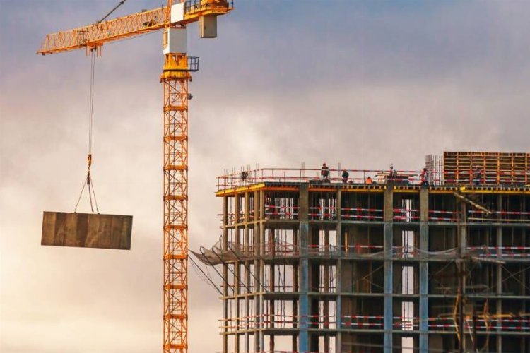 İnşaat malzemesi sanayi üretimi arttı… Yeni konut satışları geriledi