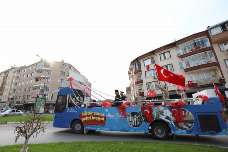 Kültür Sanat Otobüsü İnegöl’de Cumhuriyet turunda