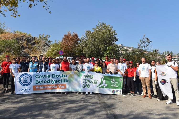 Bursa Yıldırım’da 1 ton atık toplandı
