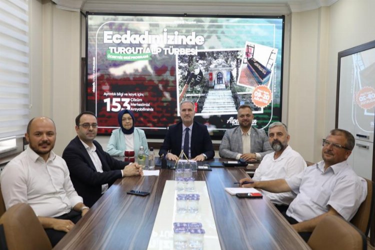 İnegöl’den Turgut Alp’in türbesine ücretsiz gezi