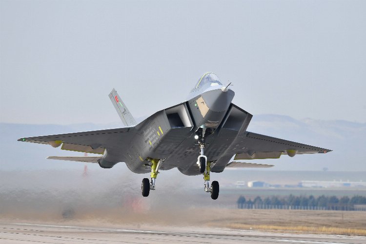 Altun’dan ‘KAAN’ paylaşımı