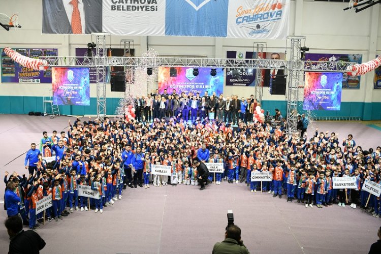 Çayırova 2023’te 50 kupa kazandı