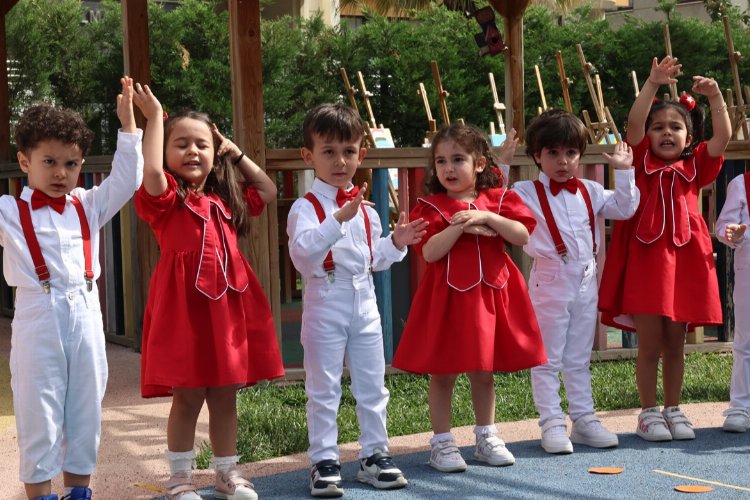 Nilüferl’de miniklerden renkli gösteriler