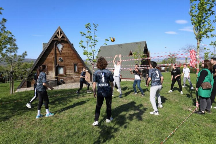 Bursa İnegöl’de ‘Nöbetçi Kitaphanelere’ bahar geldi