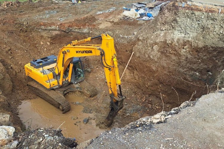 Kocaeli’de dere üzerindeki köprüde iyileştirme