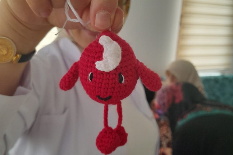 Kızılay’ın gönüllülerinden iyilik örgüsü