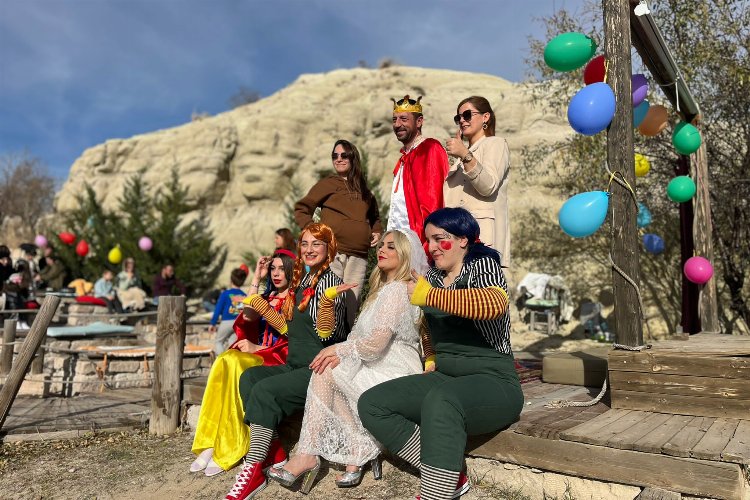 Nevşehir Belediyesi Şehir Tiyatrosu’ndan ‘özel’ gösteri