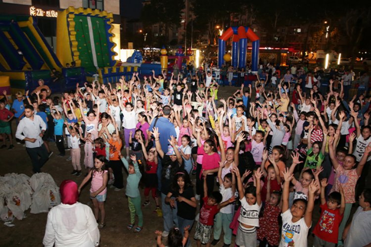 Kütahya’da ‘bir gülüş bize yeter’ coşkusu