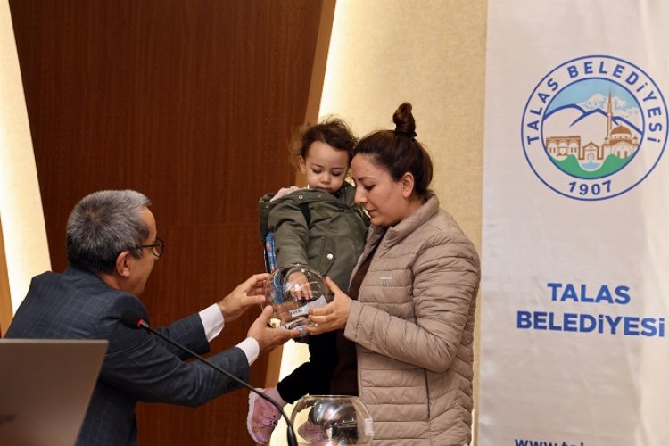 Talas’ta kentsel dönüşüm evleri sahibini buldu