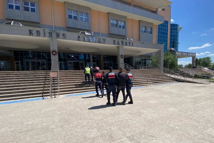 Edirne’de silahlı terör örgütü üyelerine 12 gözaltı