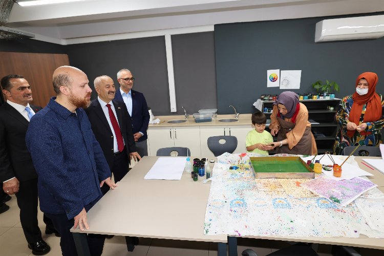 Bilal Erdoğan’dan ‘Güzide Gençlik’e ziyaret