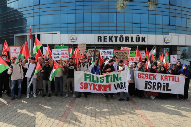 Trakya Üniversitesi’nde ‘Katliama Dur De’ yürüyüşü