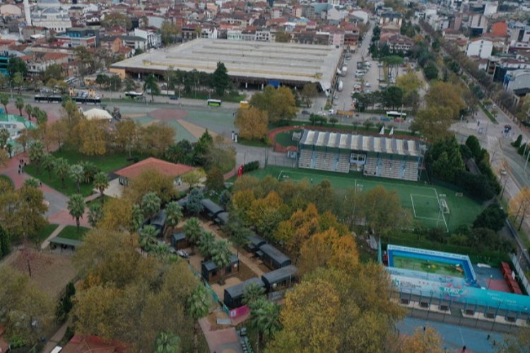 Kocaeli’nde bu lokomotifin yolu sevgiden geçiyor