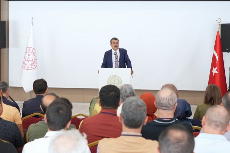 Bakan Tekin, ‘Dayanıklı Sınıflar Hareketi’ eğitim kursunda