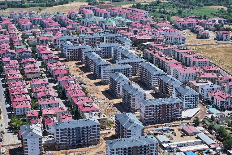 Bingöl’de ‘kentsel dönüşüm’ sürüyor