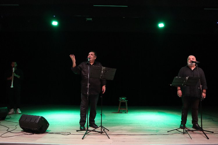 ’80’ler 90’lar Gülümseten Hatıralar’ Saray’ı salladı